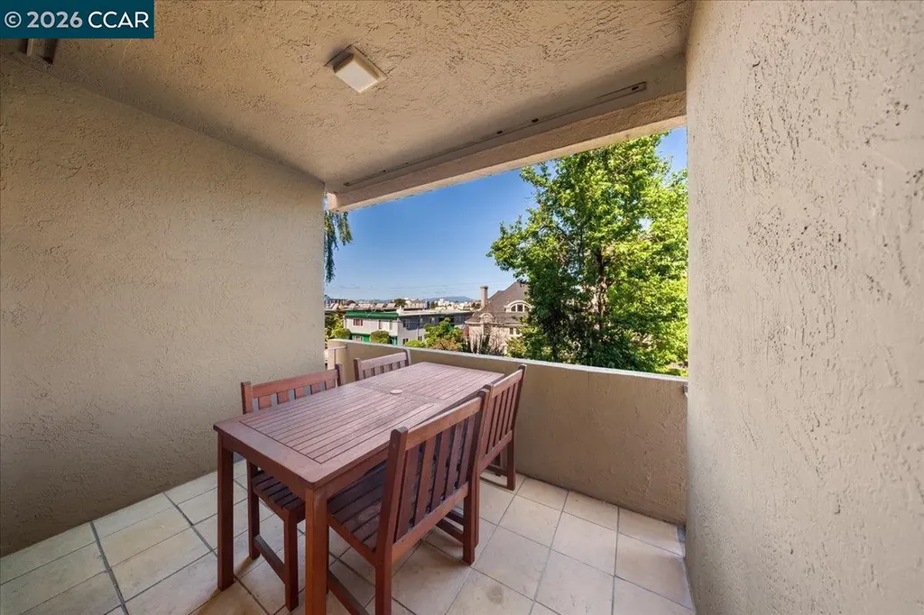 330 Vernon Street Oakland CA 94610