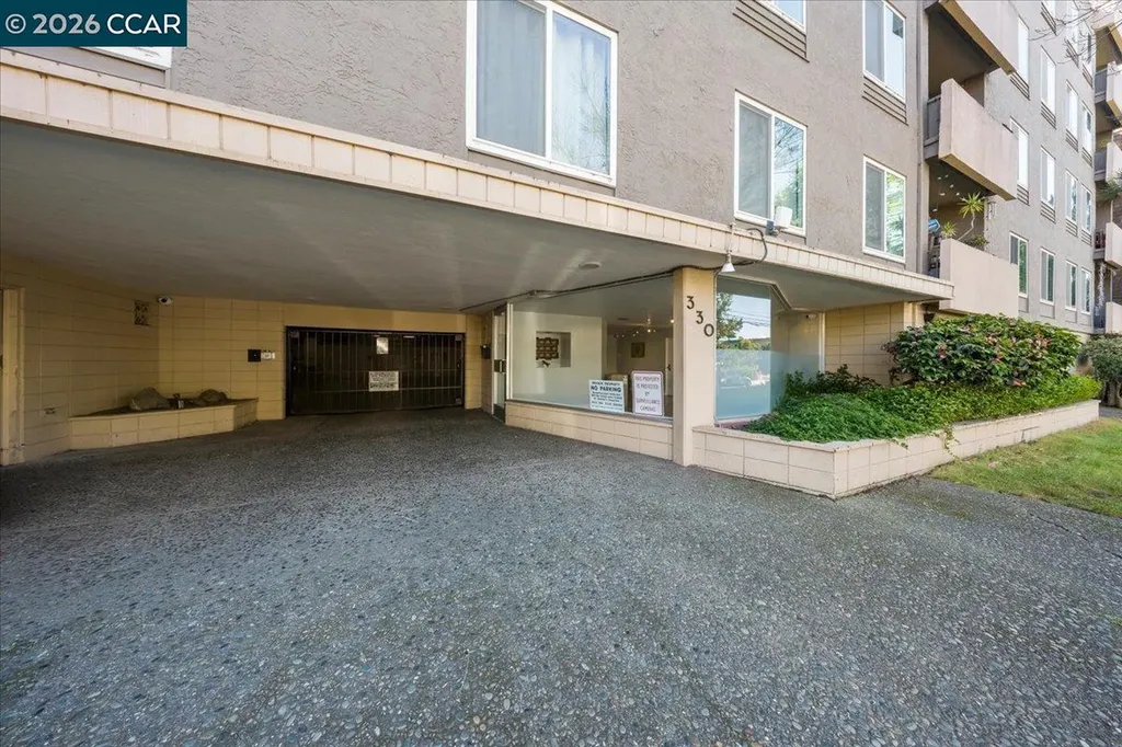 330 Vernon Street Oakland CA 94610