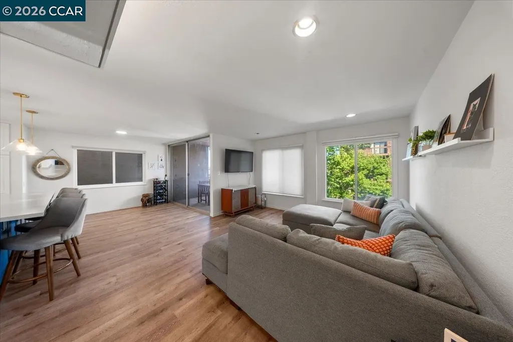 330 Vernon Street Oakland CA 94610