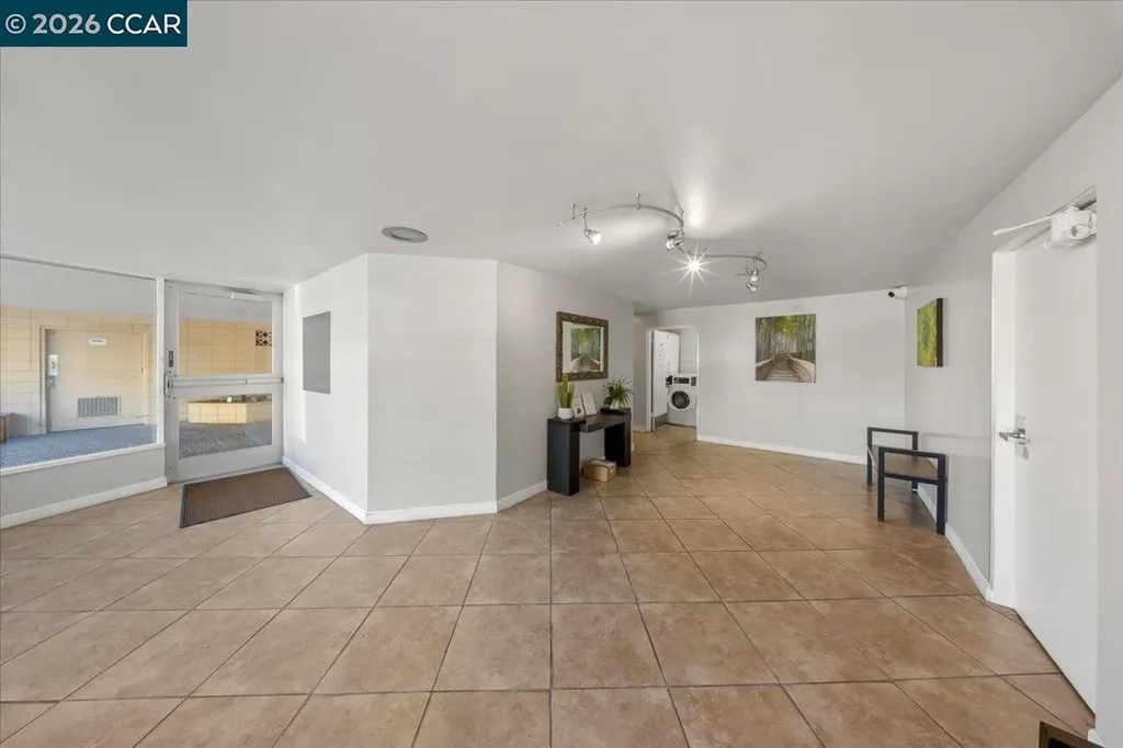 330 Vernon Street Oakland CA 94610