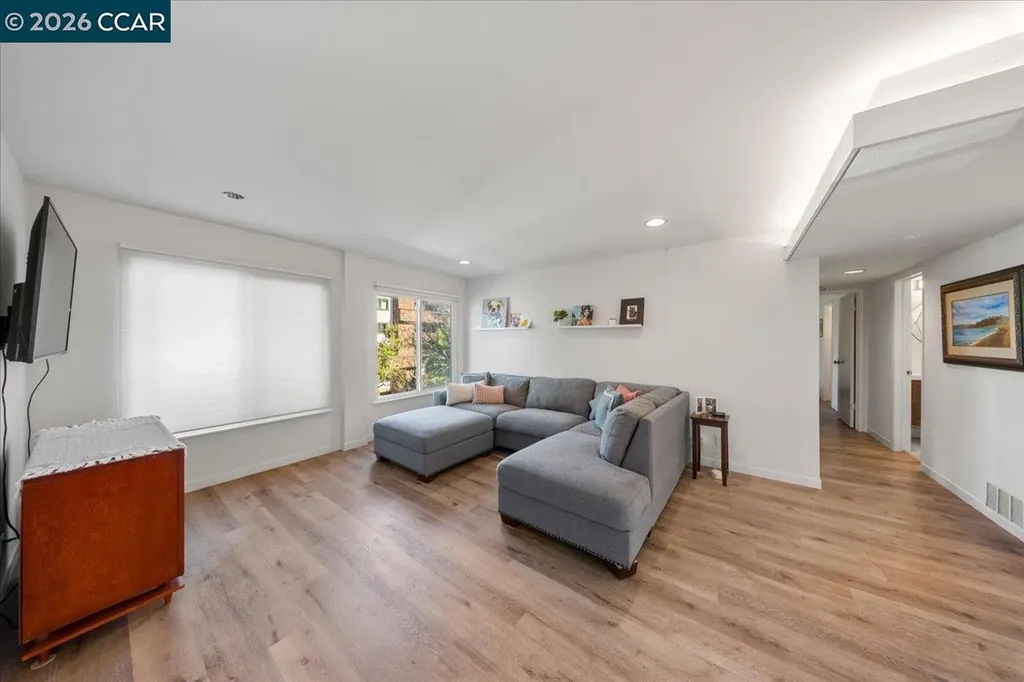 330 Vernon Street Oakland CA 94610
