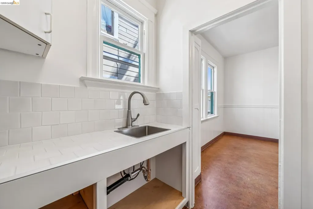 821-823 32nd Oakland CA 94608