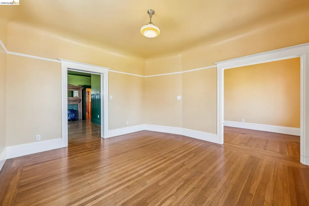 821-823 32nd Oakland CA 94608
