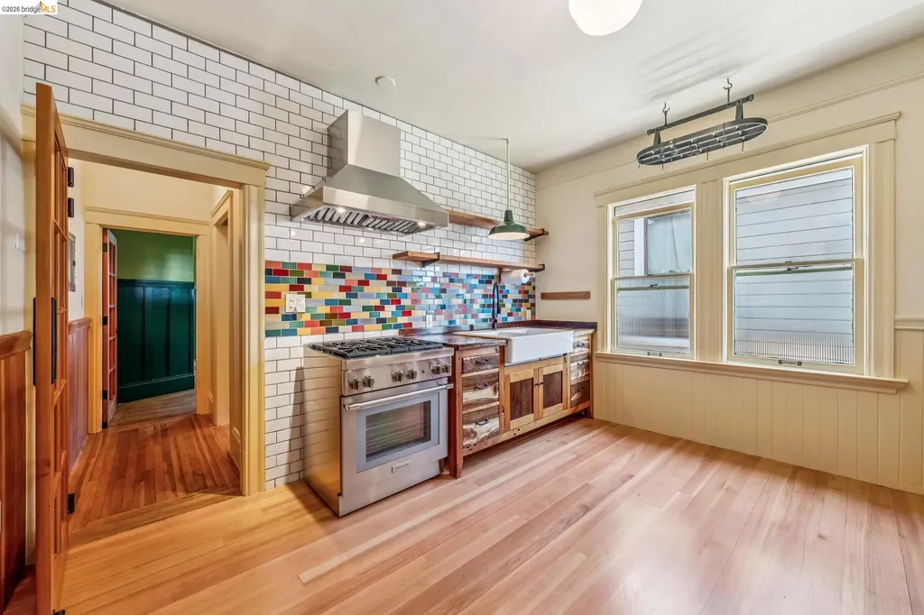 821-823 32nd Oakland CA 94608