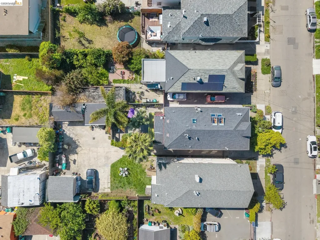 821-823 32nd Oakland CA 94608