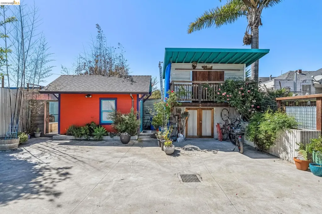 821-823 32nd Oakland CA 94608