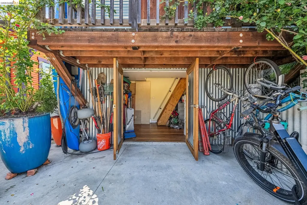 821-823 32nd Oakland CA 94608