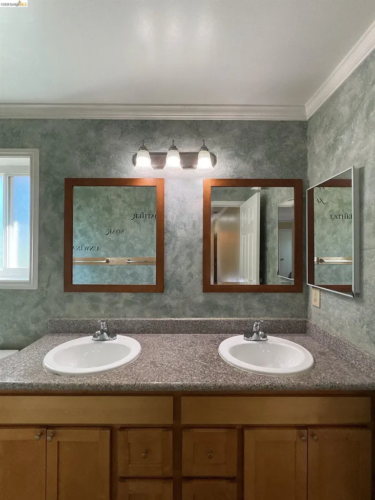 1520 Schenone Court Concord CA 94521