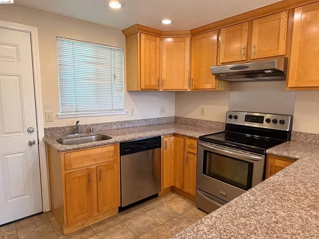 1520 Schenone Court Concord CA 94521