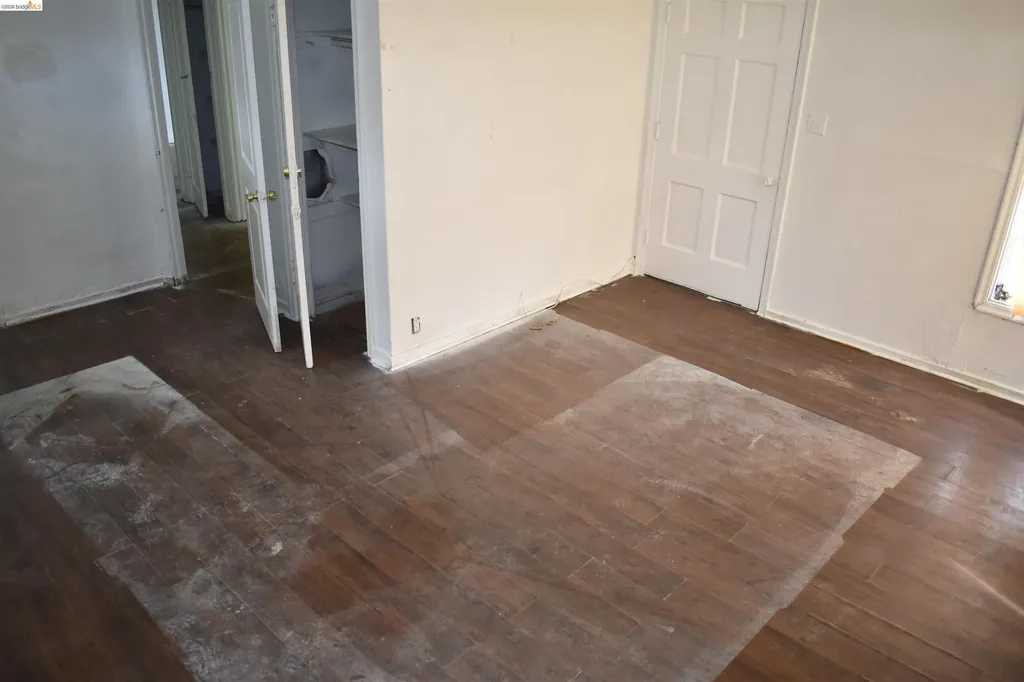 9945 B Street Oakland CA 94603