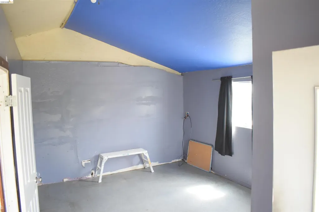 9945 B Street Oakland CA 94603