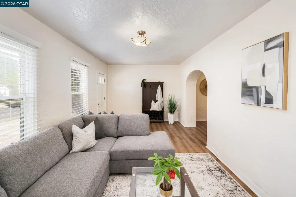 432 Gilger Avenue Martinez CA 94553