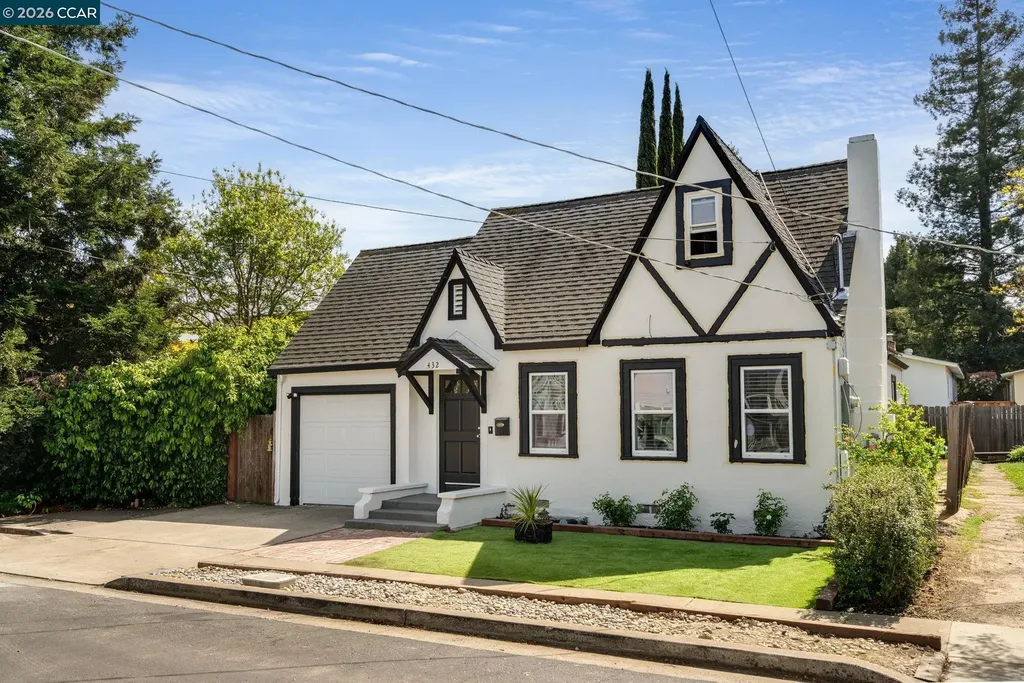 432 Gilger Avenue Martinez CA 94553