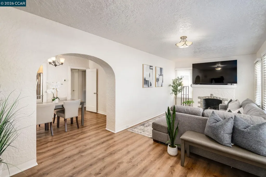 432 Gilger Avenue Martinez CA 94553