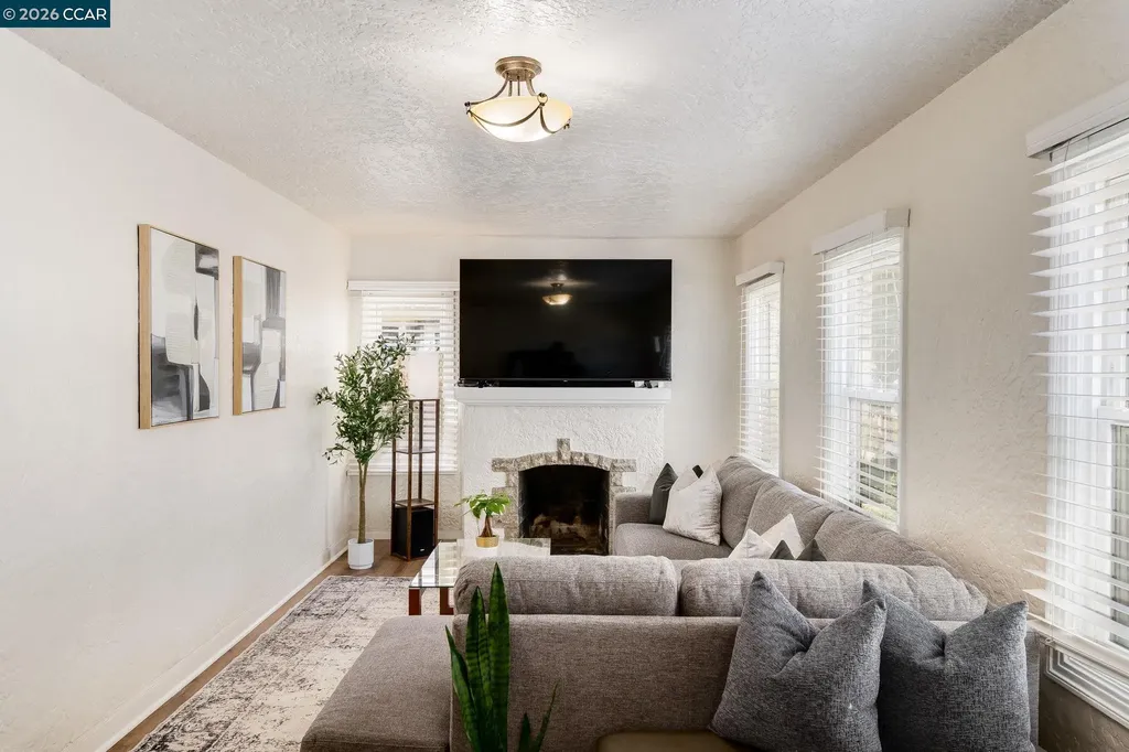 432 Gilger Avenue Martinez CA 94553