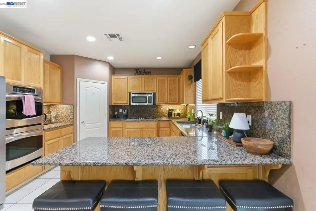 2076 Captalpa Antioch CA 94509