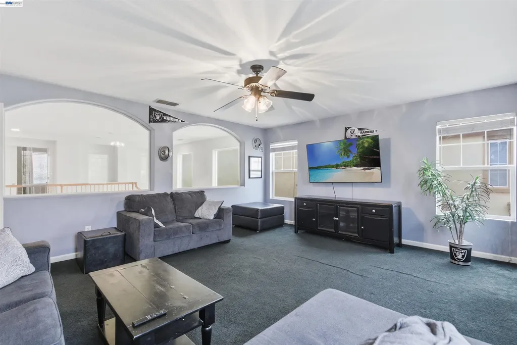 2076 Captalpa Antioch CA 94509