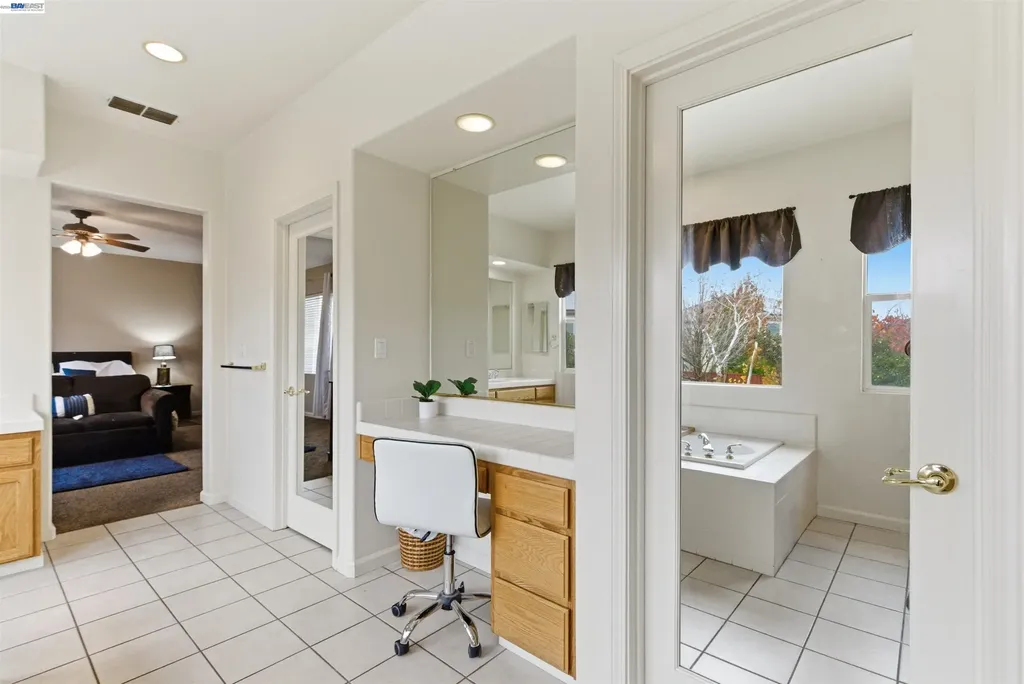 2076 Captalpa Antioch CA 94509