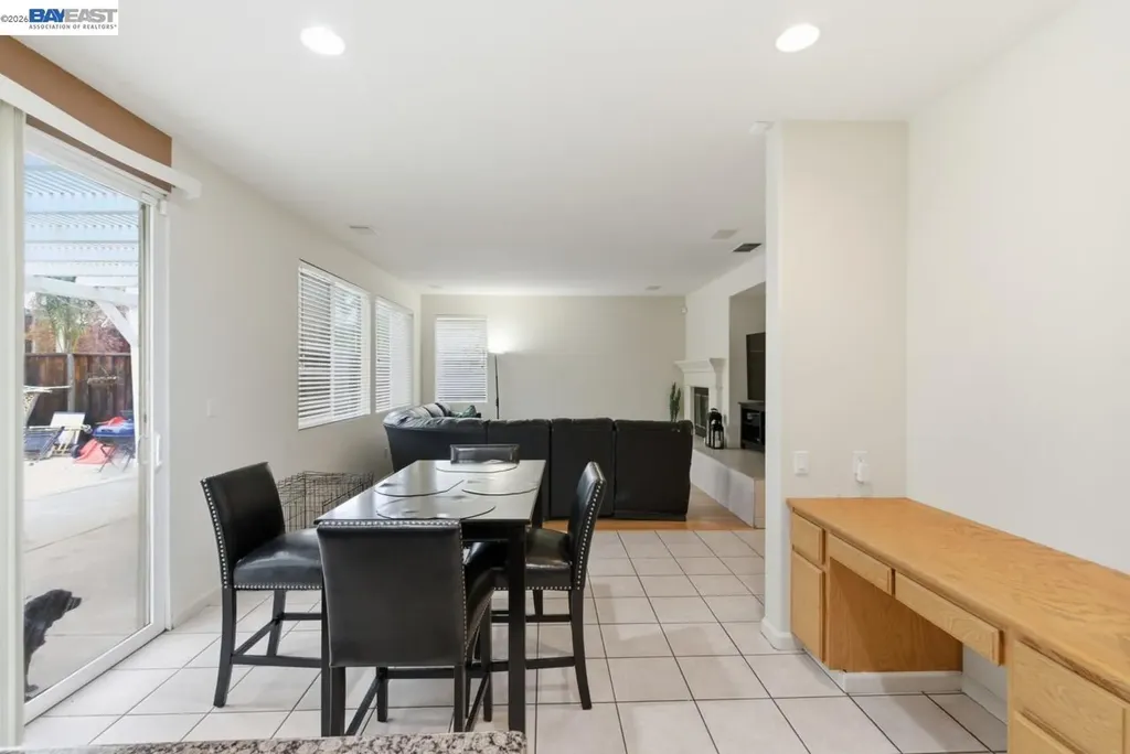 2076 Captalpa Antioch CA 94509