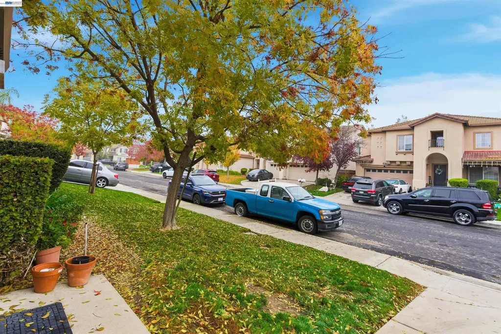 2076 Captalpa Antioch CA 94509