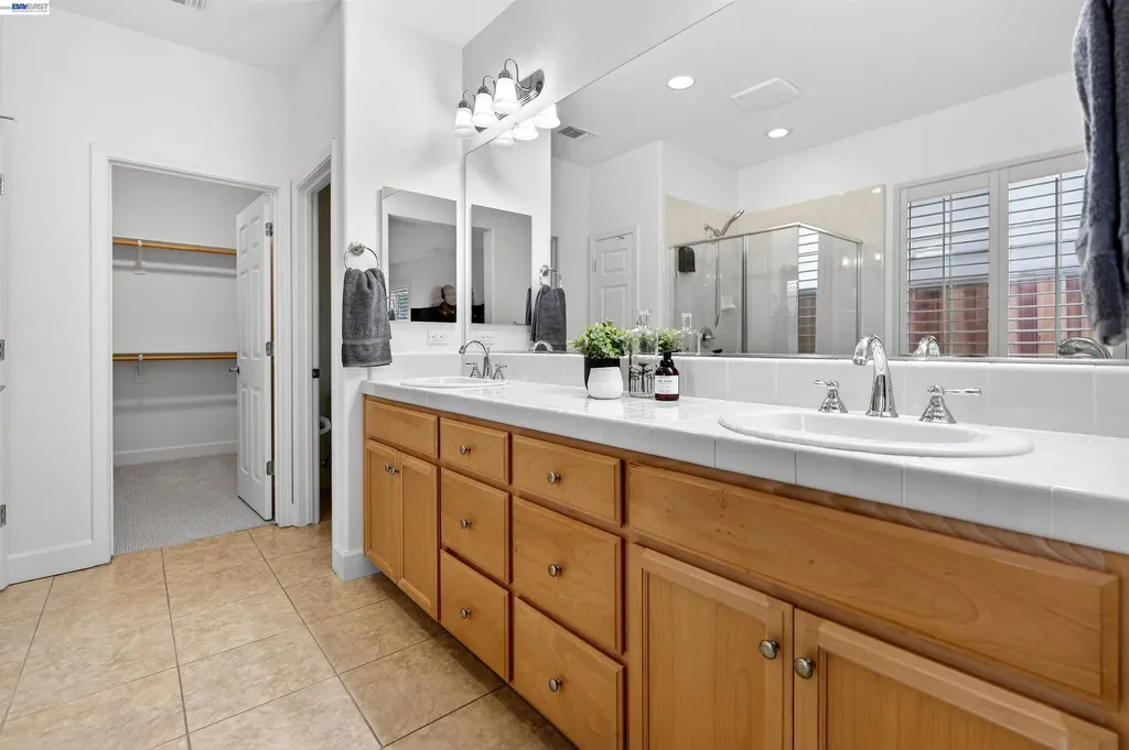 5679 Leitrim Way Antioch CA 94531