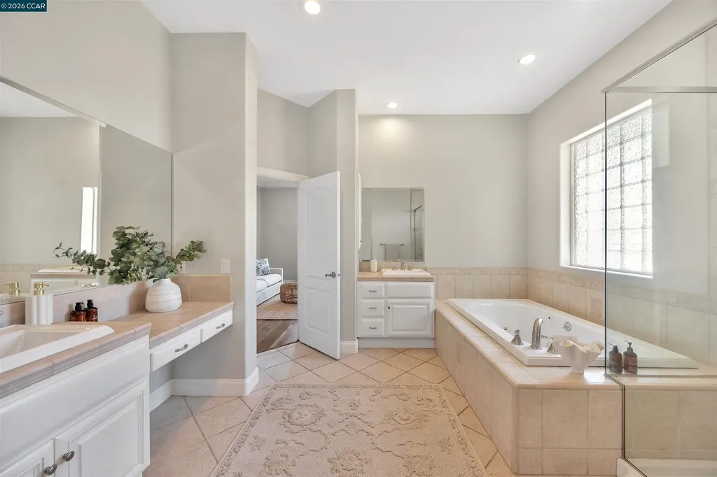 1100 Dunsyre Drive Lafayette CA 94549
