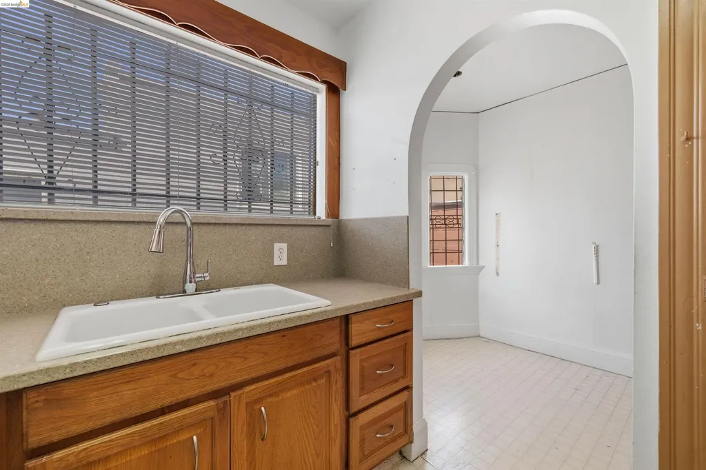 2939 57th Avenue Oakland CA 94605