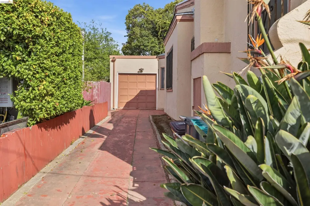 2939 57th Avenue Oakland CA 94605