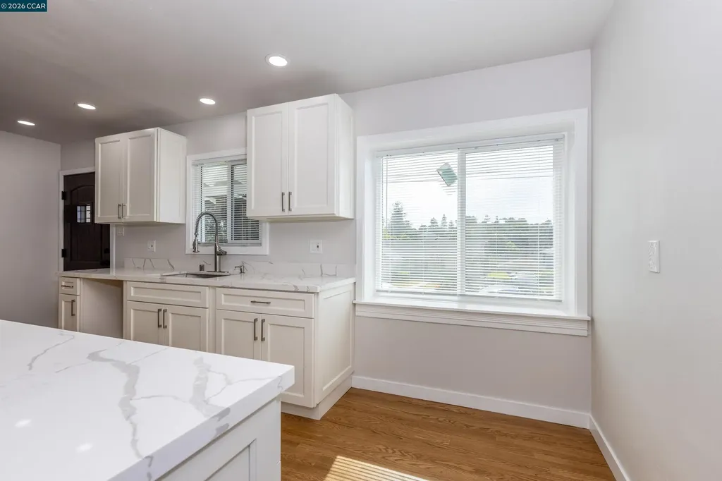 4353 Bermuda Avenue Oakland CA 94619