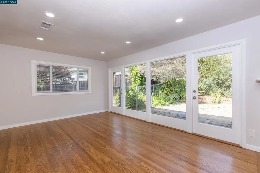 4353 Bermuda Avenue Oakland CA 94619