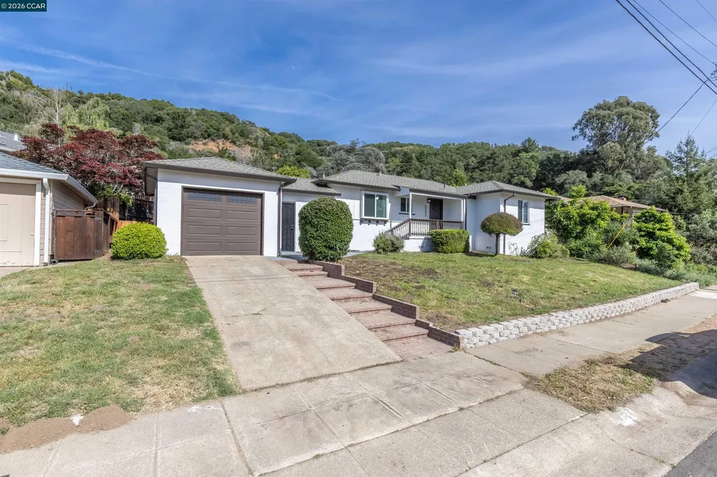 4353 Bermuda Avenue Oakland CA 94619
