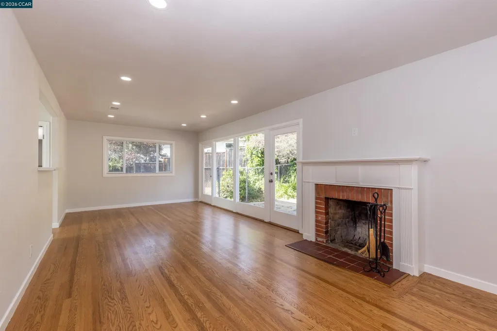 4353 Bermuda Avenue Oakland CA 94619