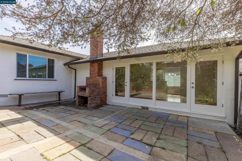 4353 Bermuda Avenue Oakland CA 94619