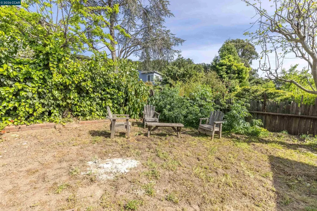 4353 Bermuda Avenue Oakland CA 94619