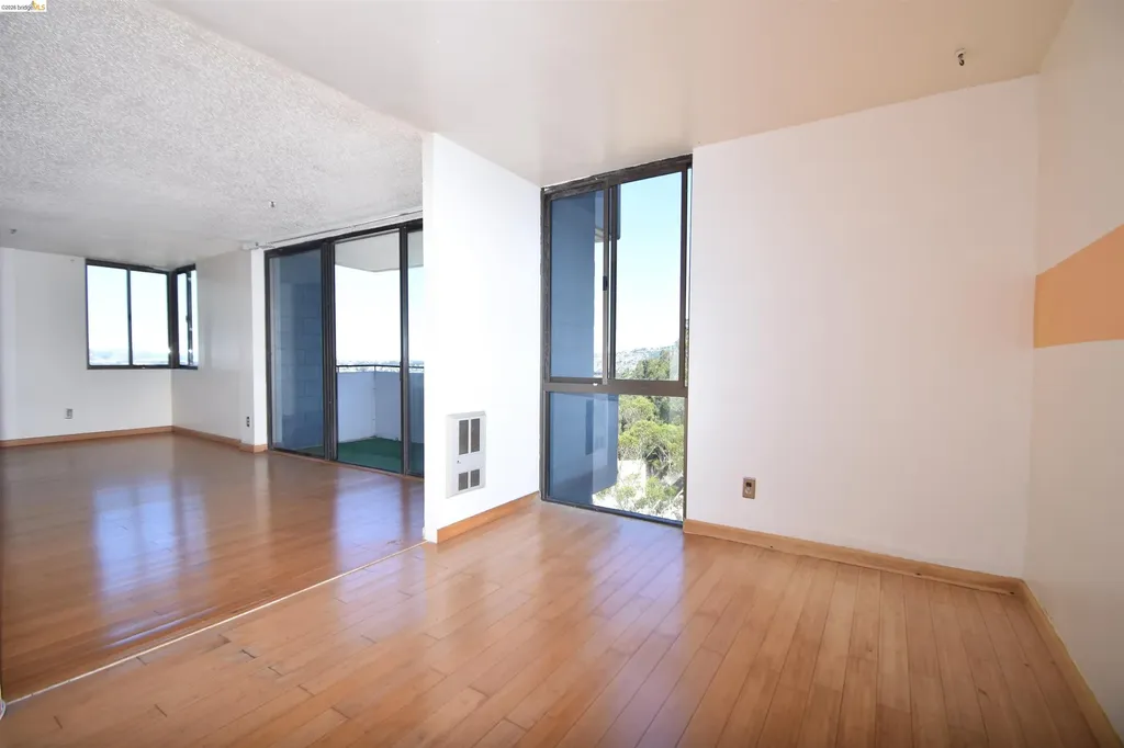 555 Pierce Street Albany CA 94706