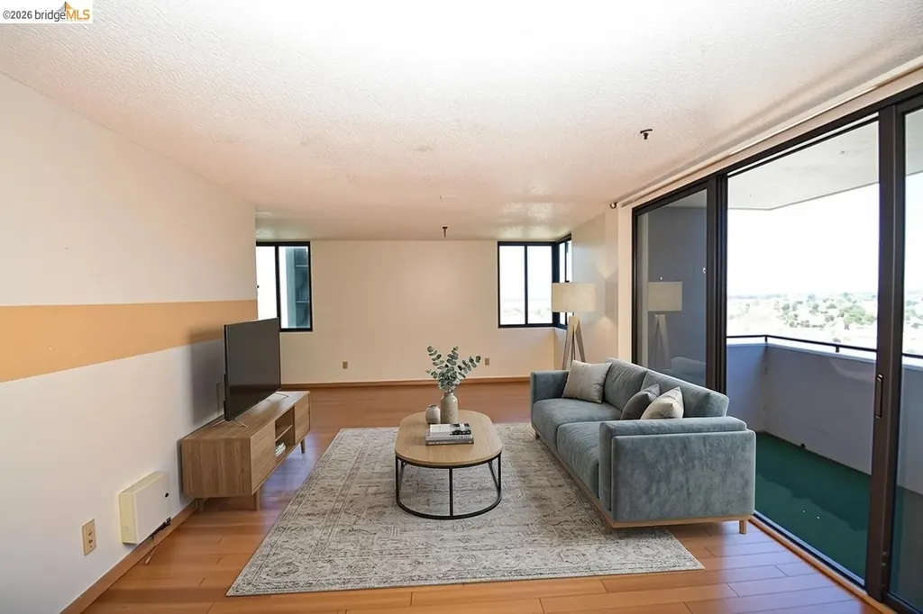 555 Pierce Street Albany CA 94706