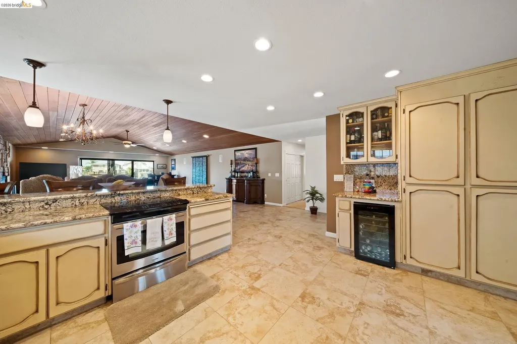 5621 Starboard Drive Discovery Bay CA 94505