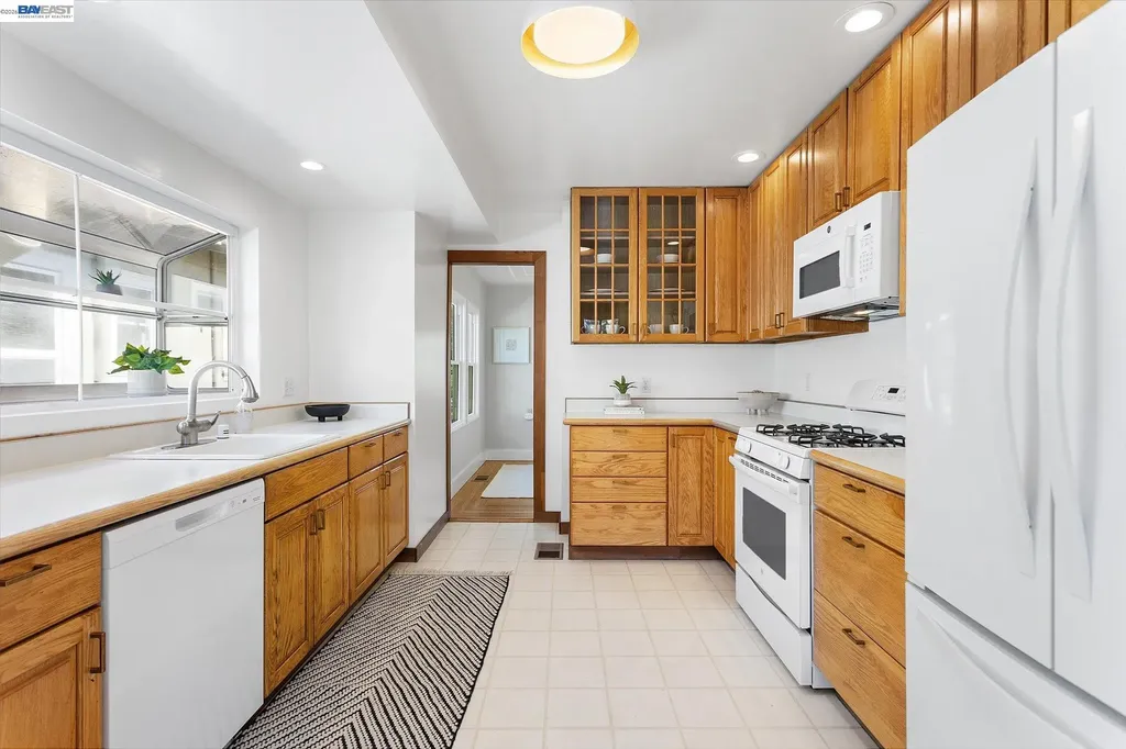 2516 Buena Vista Avenue Alameda CA 94501