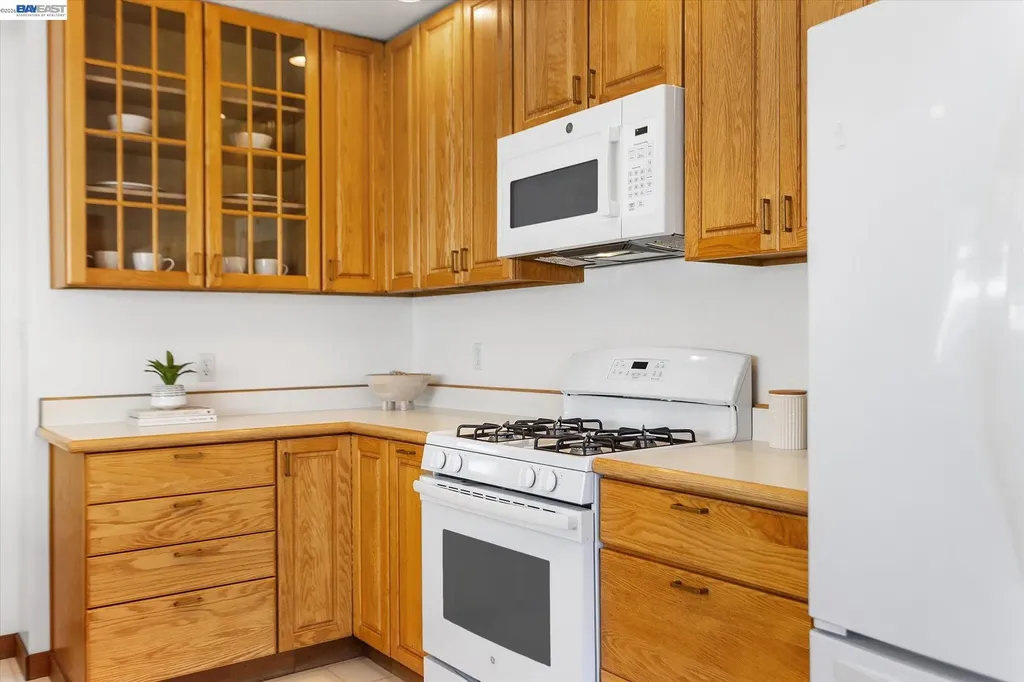 2516 Buena Vista Avenue Alameda CA 94501