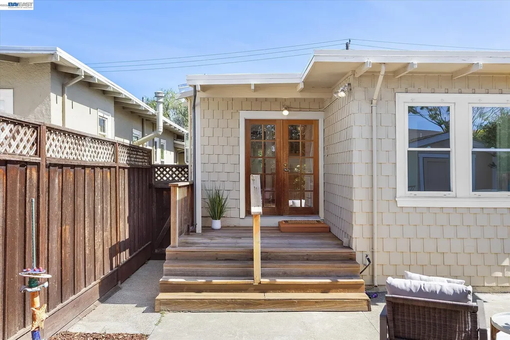 2516 Buena Vista Avenue Alameda CA 94501