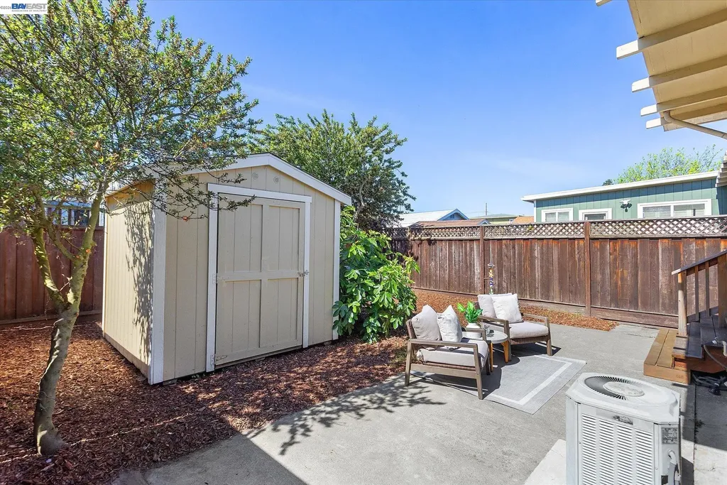 2516 Buena Vista Avenue Alameda CA 94501
