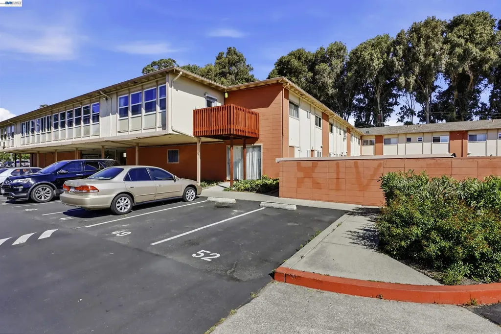 27505 Tampa Avenue Hayward CA 94544