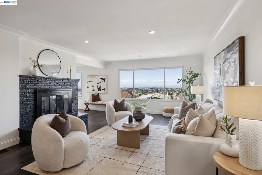 3009 Broadmoor View Oakland CA 94605