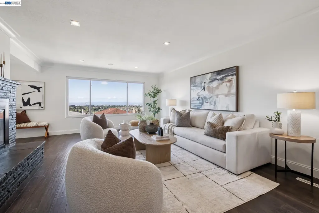 3009 Broadmoor View Oakland CA 94605