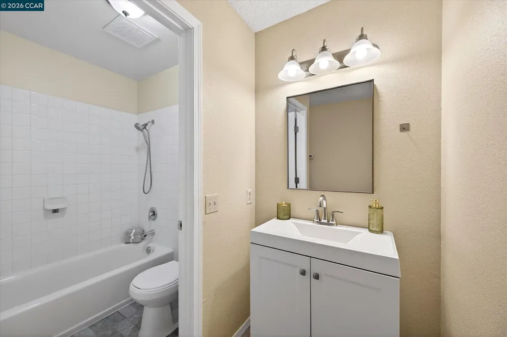 1065 Mohr Lane Concord CA 94518