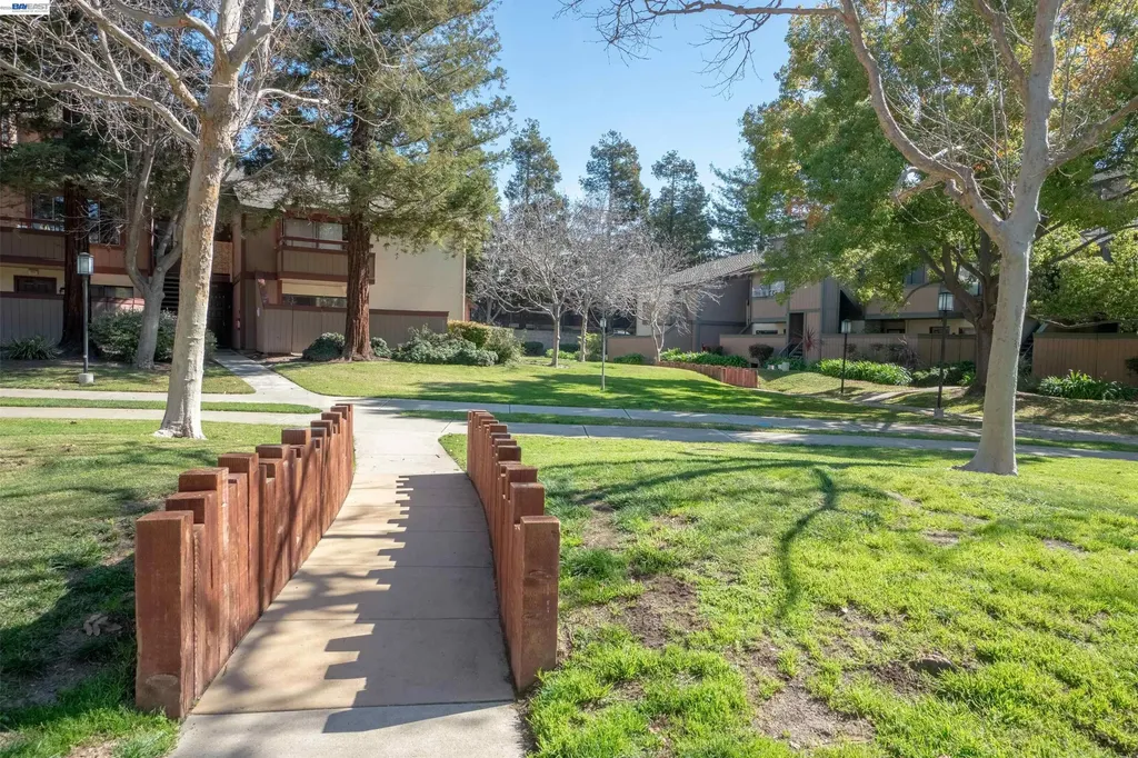277 Hackamore Common Fremont CA 94539