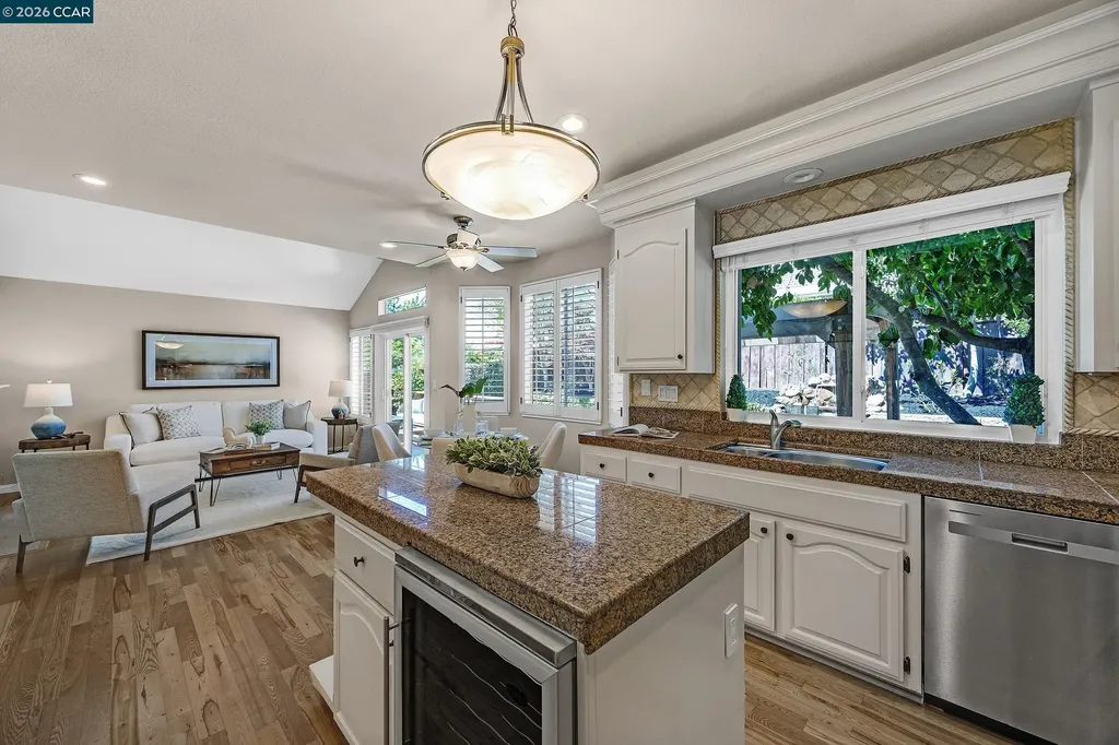 402 Chupcan Place Clayton CA 94517