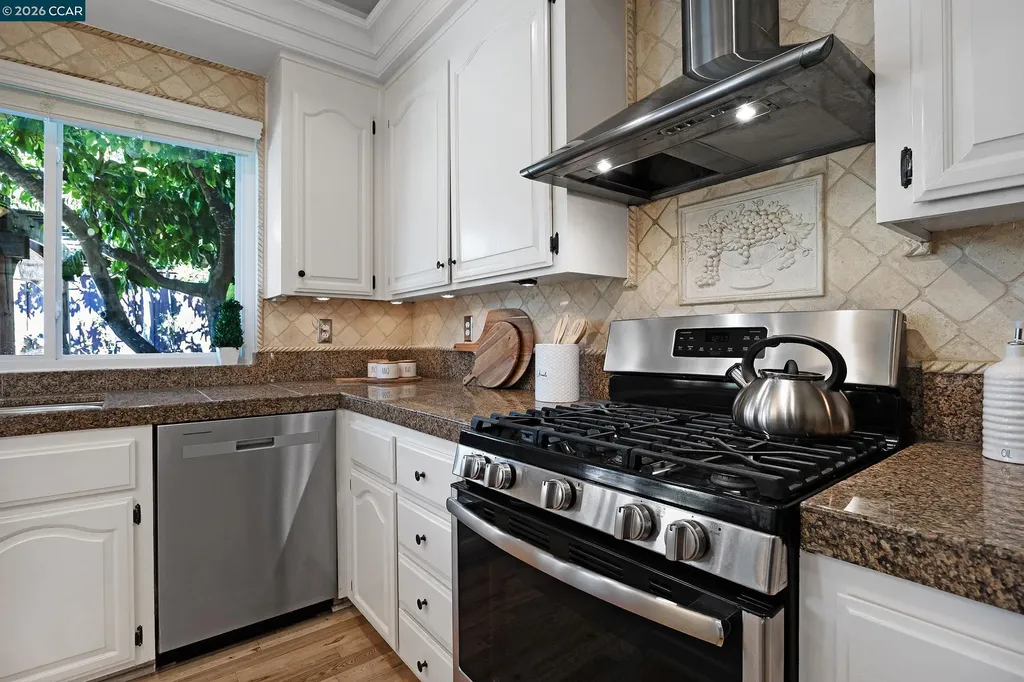 402 Chupcan Place Clayton CA 94517