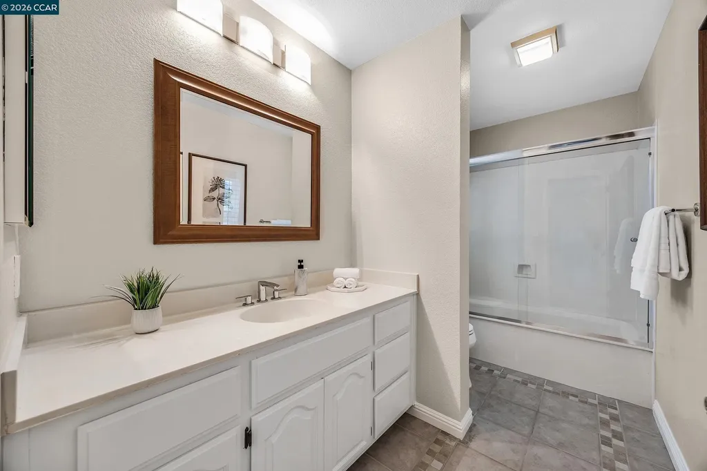 402 Chupcan Place Clayton CA 94517