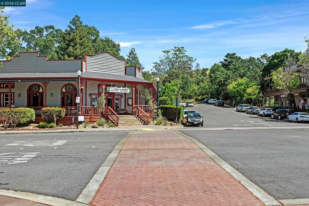 402 Chupcan Place Clayton CA 94517